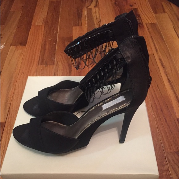 Rachel Roy Black Heels - Picture 3 of 3